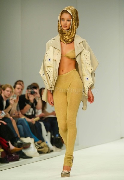  - FASHION