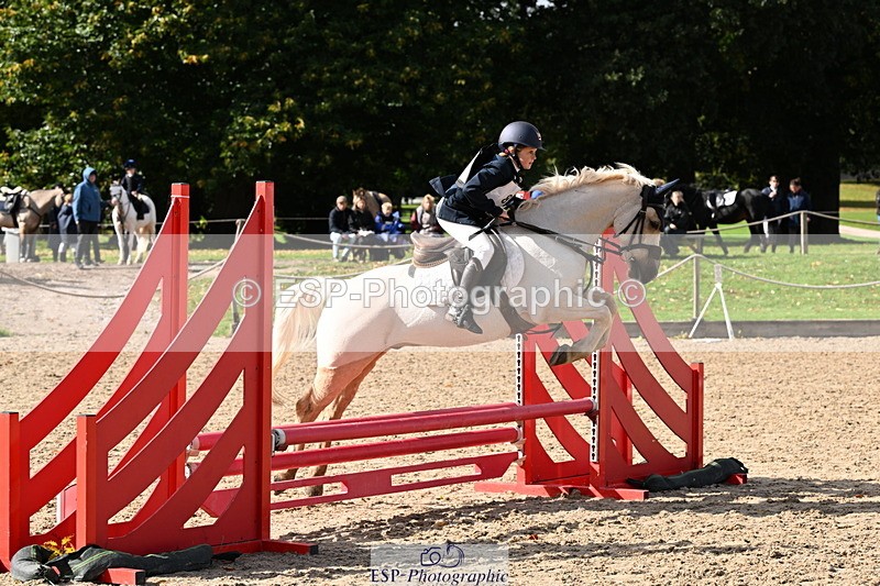 251004A-134709-01333 - Classes 6 & 7 60cm