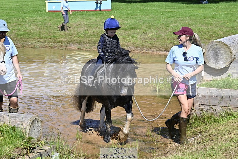 240728B-111157-01173 - Gemma's Group XC