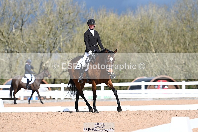 240323A-112025-02588 - DR Novice 24