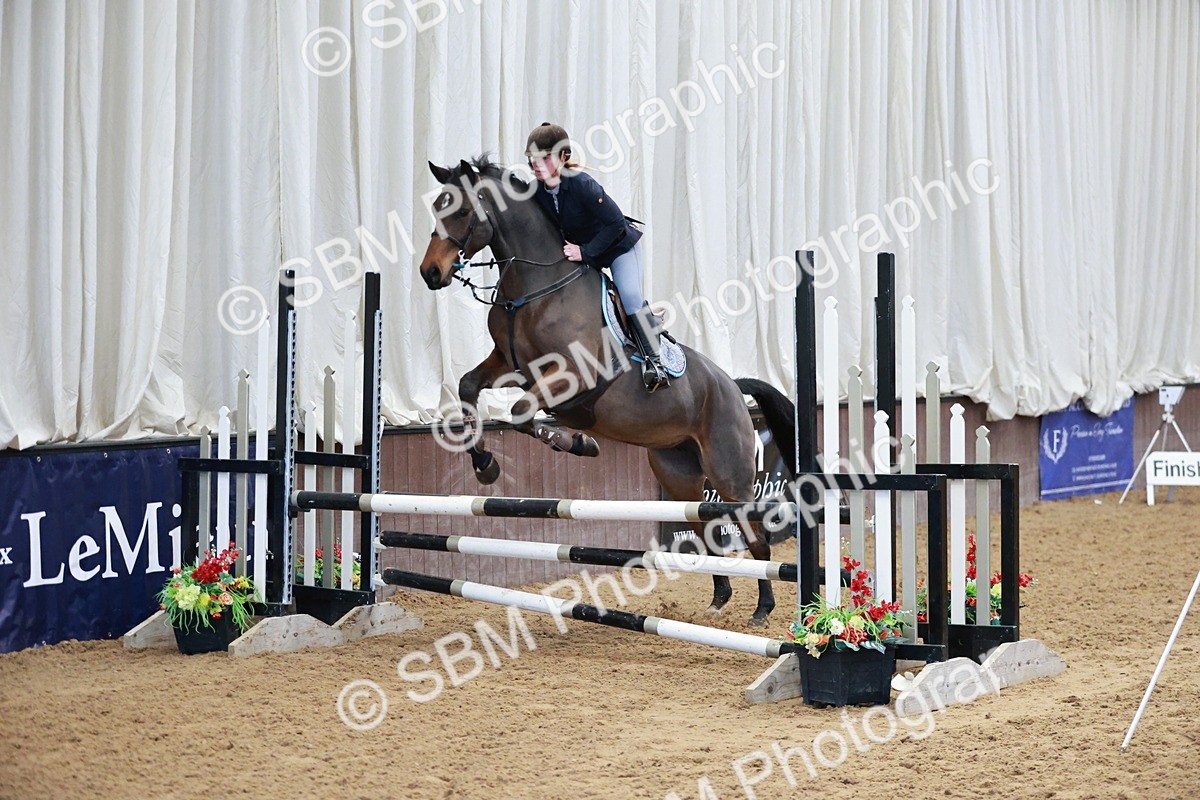 SBM_003000 - Class 9 - Senior British Novice - 90cm
