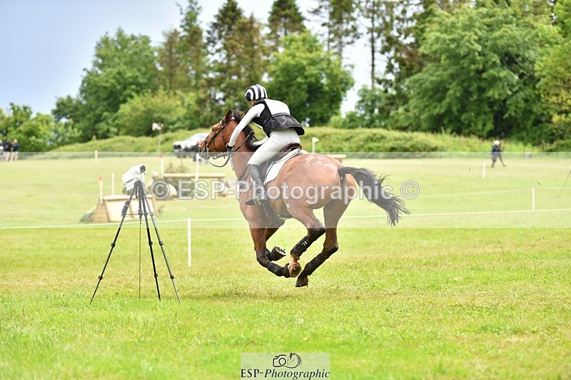 240526-141954-23471 - 501-BRUNO_FG-Edie_Campbell