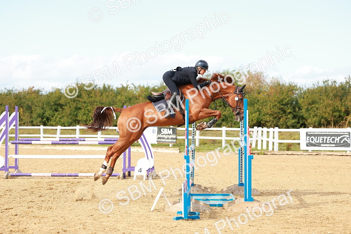 SBM_001835 - Class 4 - Senior Newcomers - 1.10m