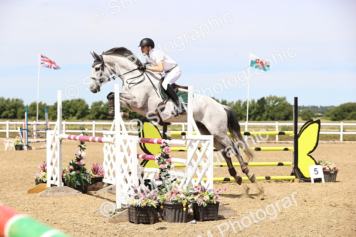 SBM_000607 - Class 15 - Redpost Equestian Senior Foxhunter - 1.20m