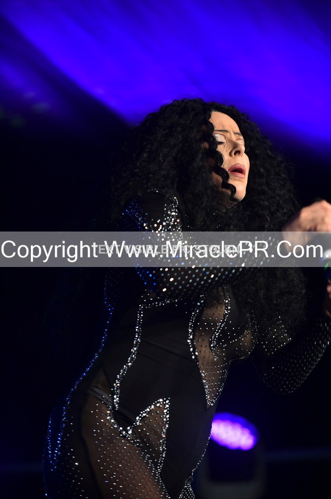 SH4_6051 - The Cher Experience