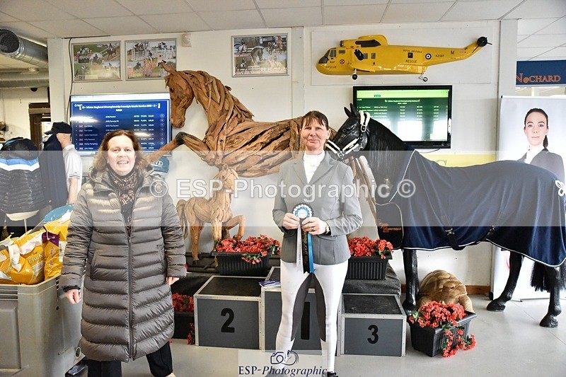 250215-153632-04467 - Medium Gold Presentations