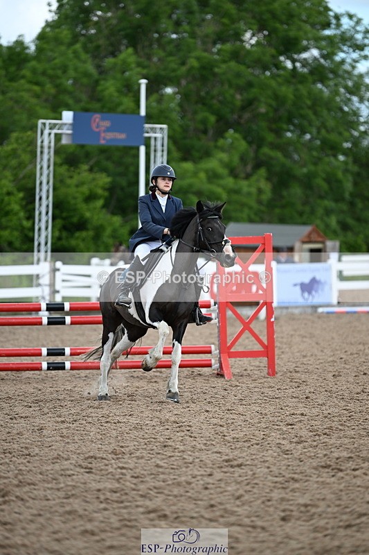 240608A-121107-00814 - Cls 9 Pony BN Jump Off and Presentations