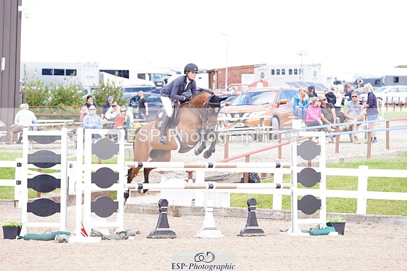 240721A-141110-18640 - Cls 32, YH 6 Yr Olds 1.30m