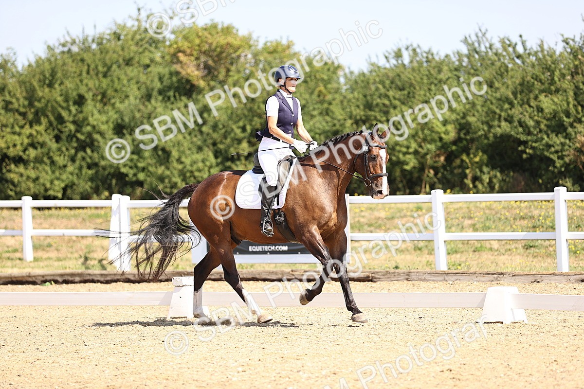 SBM_009377 - Novice 5 - 9.50-10.53
