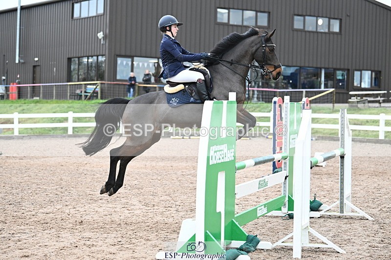 231118A-135909-03233 - Cls 9 Foxhunter & 1.10m Open