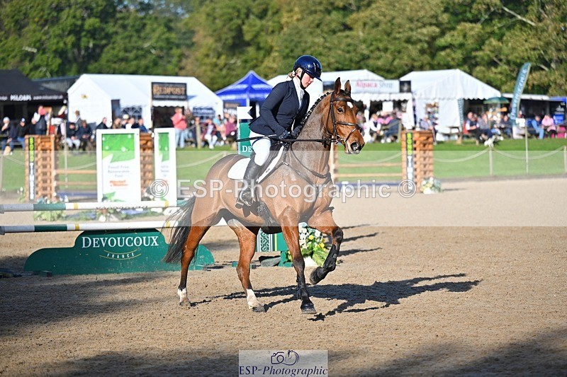 241027-103040-16370 - 328-Zara.Head-FOURFIELDS.LOVEHEART