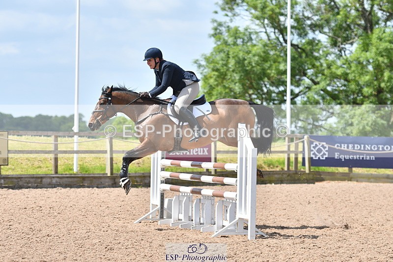 240609A-111520-04468 - Cls 17 Snr 1.05m Open