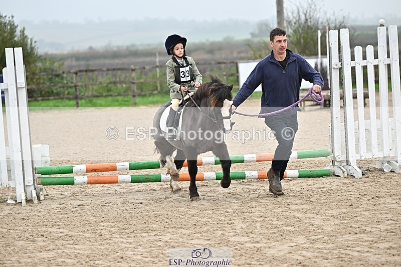 241110-093308-00012 - 40cm Showjumping