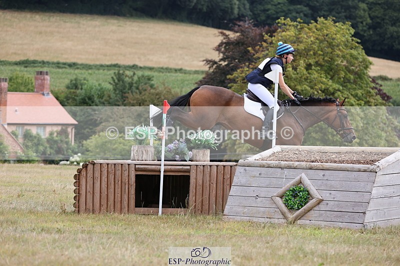 250802A-102137-00864 - B-055-Olivia.Turner-ODIN.VAN.DE.KOOLHOF