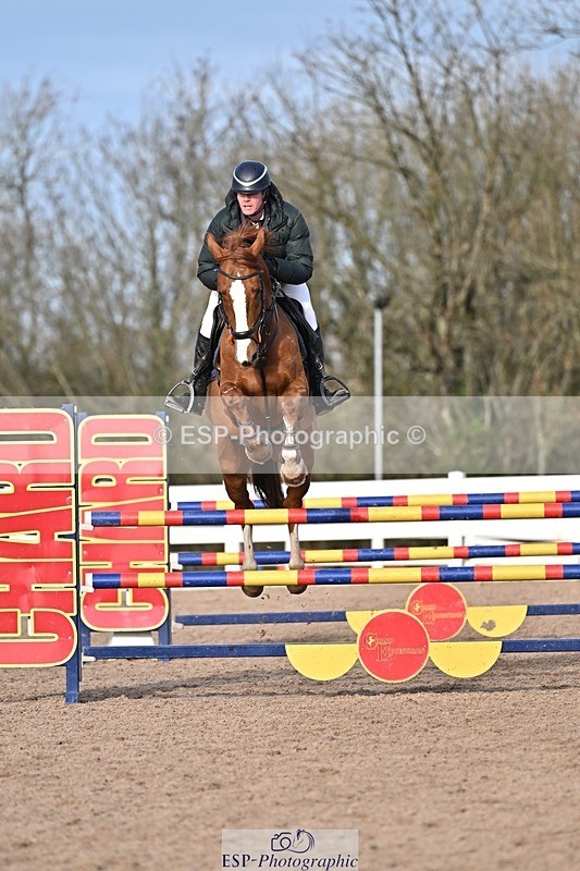 251126-121244-00402 - Cls 4 Newcomers and 1.10m