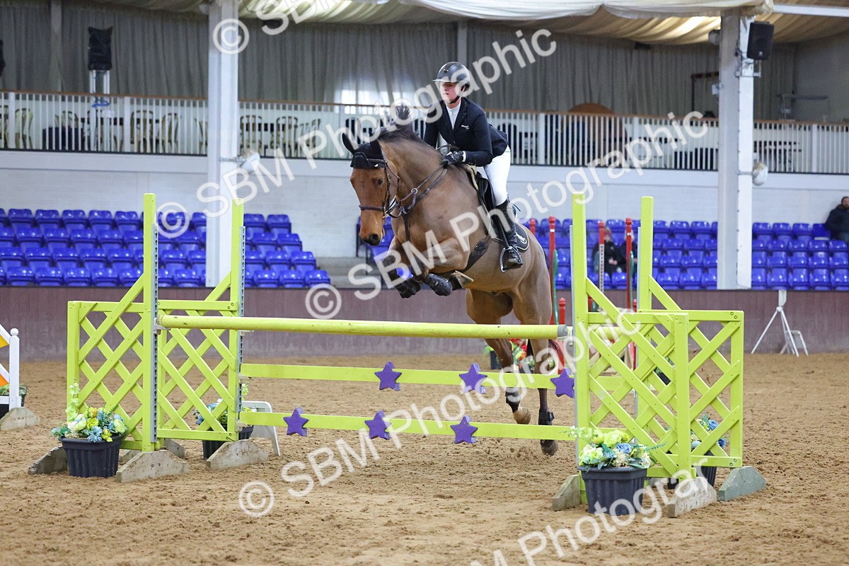 1I0A5022 - Class 9 - Senior Newcomers/ 1.10m Open