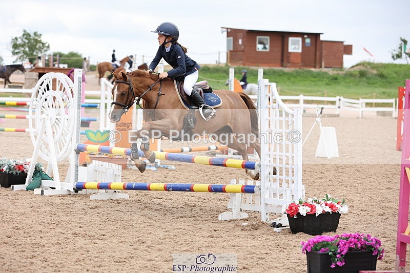 240630A-175846-16242 - Cls 28 Stepping Stones 128cm + 138cm