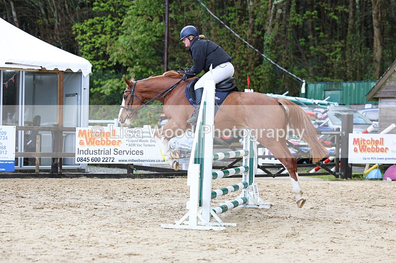 3E7A0650 - Class 4: Senior British Novice/90cm open