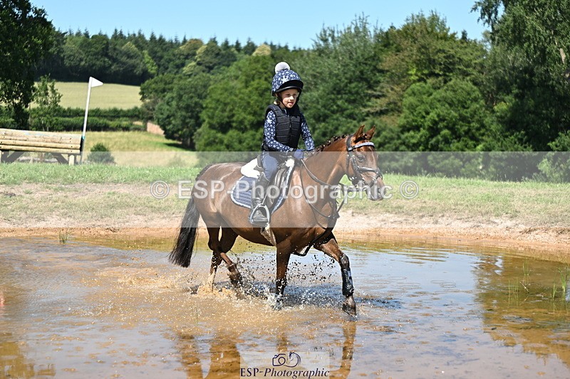 240729B-145852-02896 - Abbie's Group XC