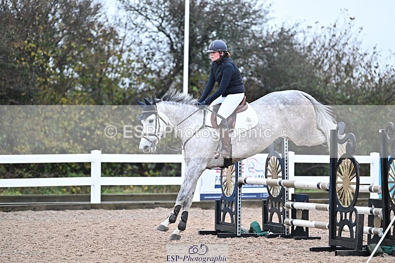 241127-094746-00076 - Cls 01A&B Brit Nov & 90cm Open