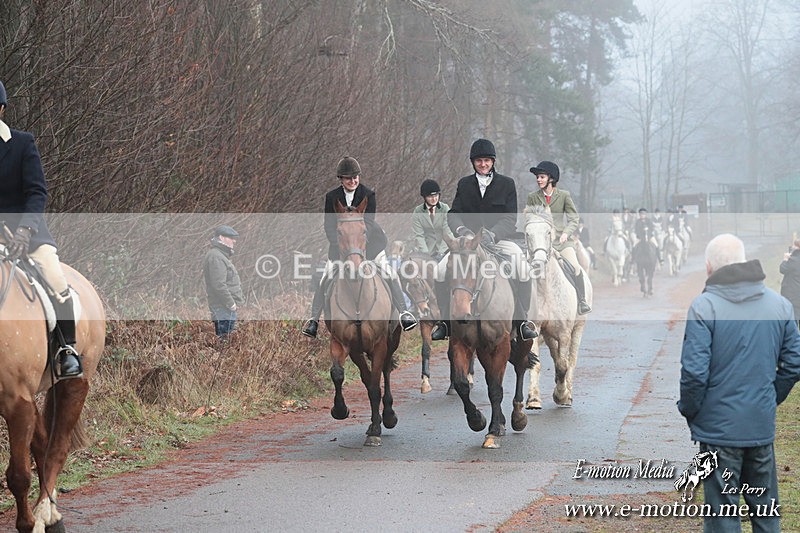 HUPY 261224 246 - Pytchley with Woodland Hunt Boxing Day Meet 26th December 2024