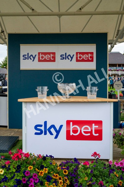 210824-Race 3-Los Angeles-5085 - Race 3 3.00pm Sky Bet Great Voltigeur Stakes