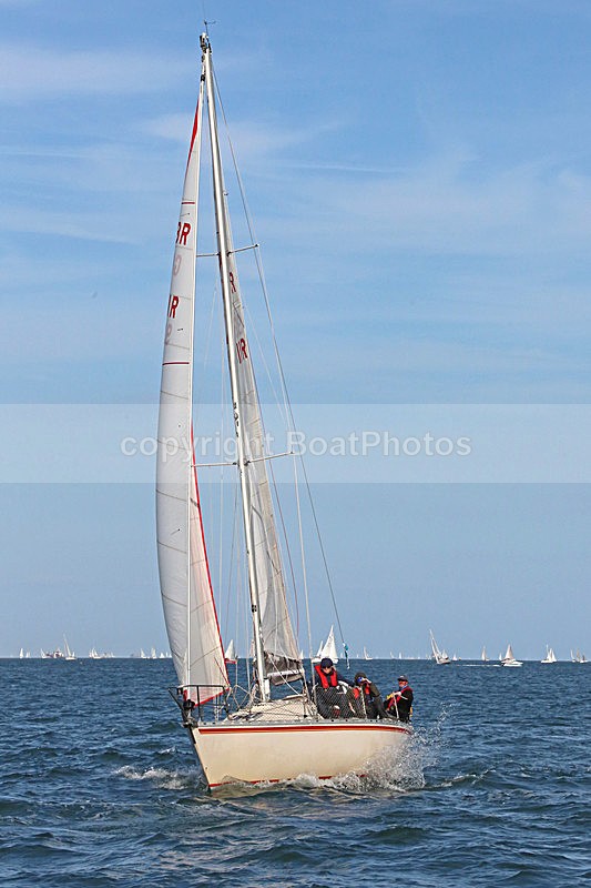 150627 FIREFLY GBR9311R WT7A1725 - ROUND THE ISLAND RACE - SATURDAY 27th JUNE 2015