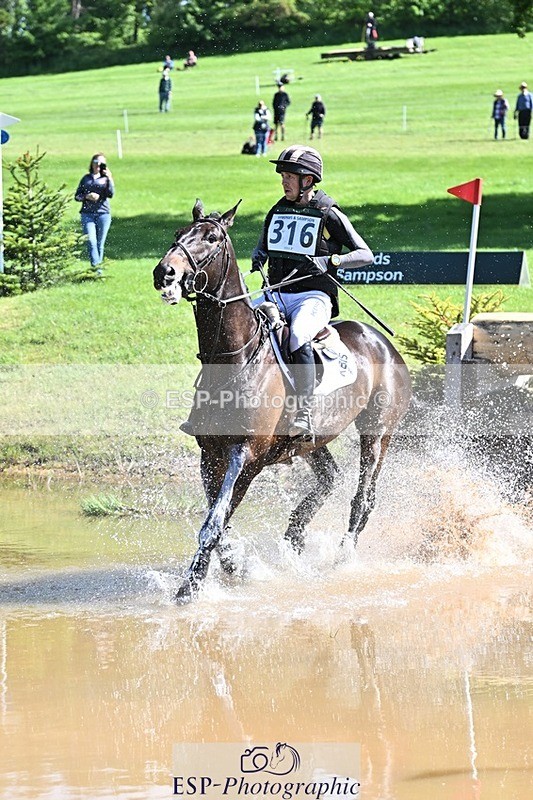 240525-100511-11810 - 316-LB_METTAPHOR-Tom_Rowland