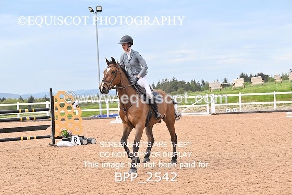 BPP_2542 - CLASS 7 - FRI - Senior Foxhunter/1.20m Open