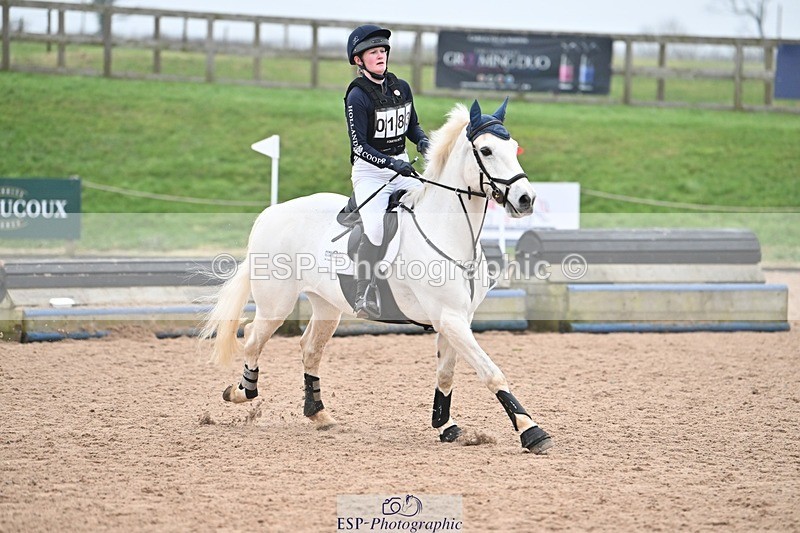 250118-135352-01351 - Cls 3A&B 90cm 13.20 to Coursewalk