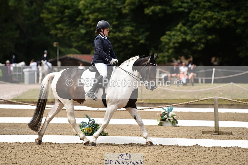 140110A-005634-10779 - 015-Lauren.Picknett-Bonnie.V