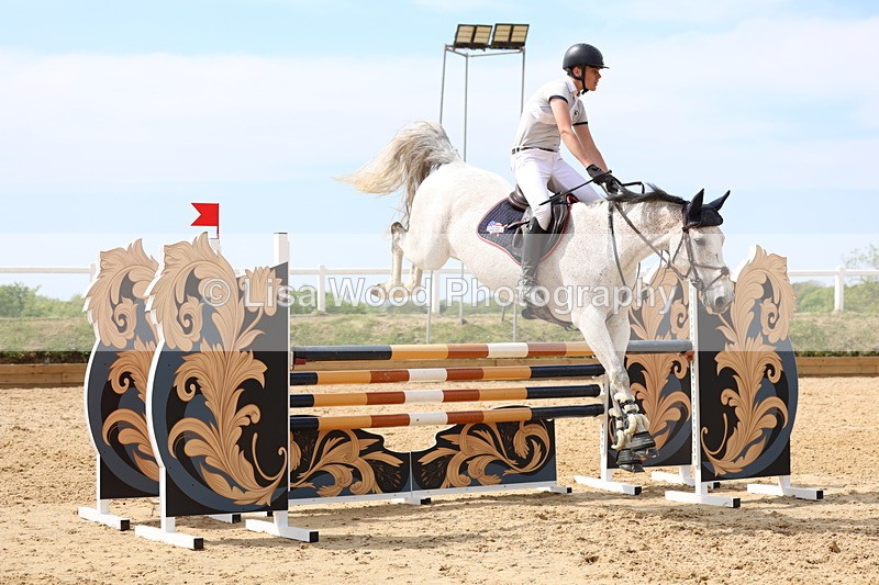 3E7A7244 - Class 7: Senior Newcomers/1.10m open