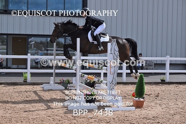 BPP_7438 - CLASS 15 FRI Senior 1.05m Open
