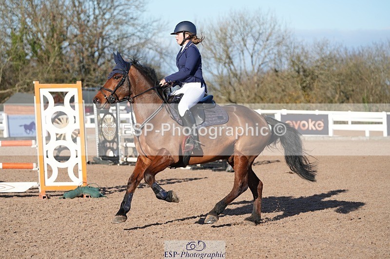 251130-112822-01085 - Cls 5 Pony Discovery & 90cm Open