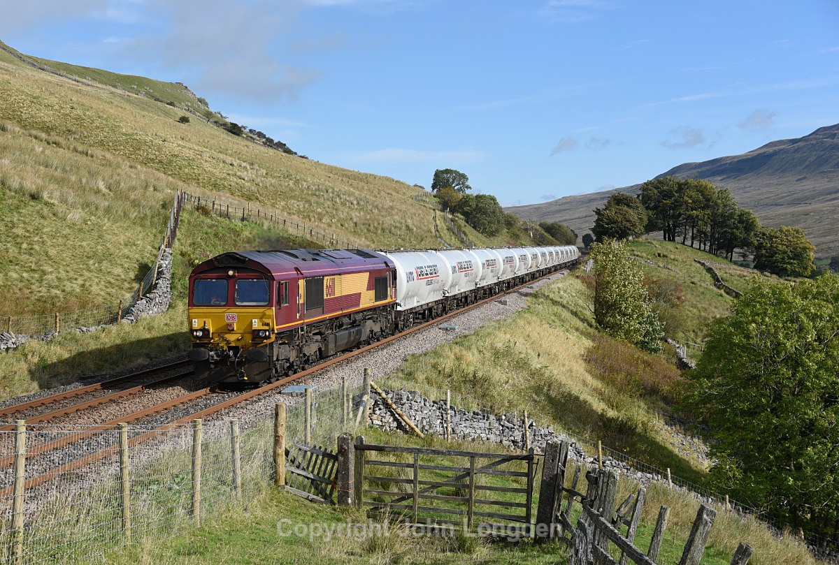 JL - 22.9.17 66111 6M00 Mossend - Clitheroe, Angerholme - Angerholme