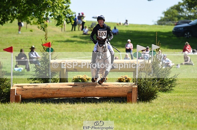 230527-110738-09092 - 302-EN_TARO_DES_VERNIER-Oliver_Townend-XC