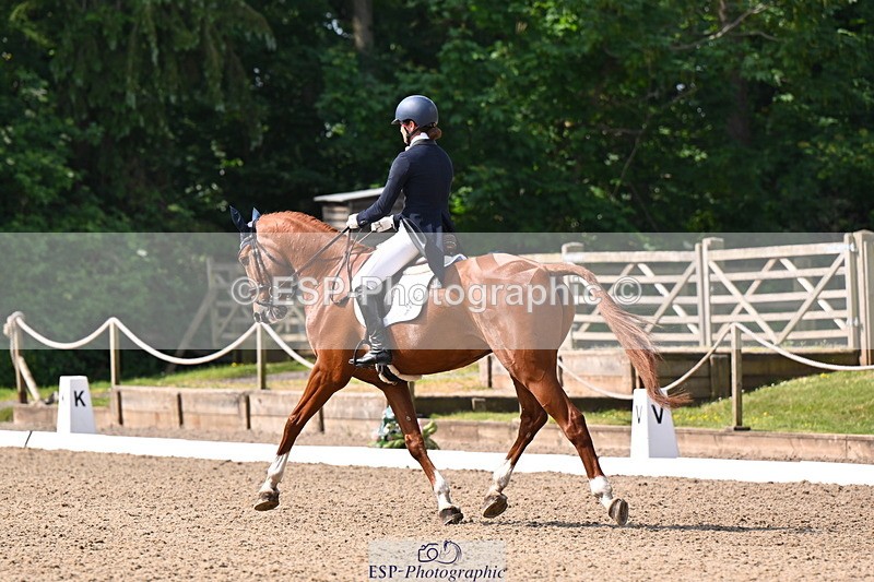 250523A-101828-05913 - C-261-Danielle.Dunn-ICI.DOR.DE.DONNA.CADANZA.Z