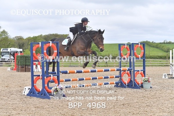 BPP_4968 - CLASS 24 SUN Senior BritiNovice/ 90cm Open