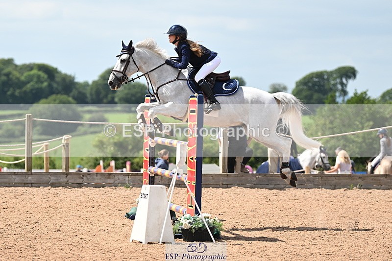 240630A-142725-14162 - Cls 25 HOYS 138cm Qualifier