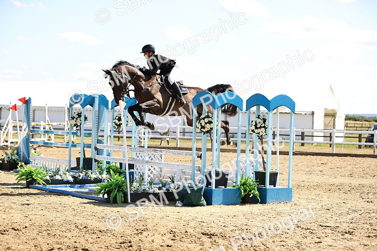SBM_015499 - Class 16 - Senior foxhunter - 1.20m Open