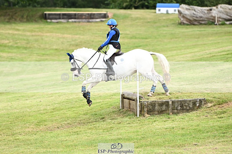 240825X-141211-34947 - 80cm XC 14.30 to 15.30