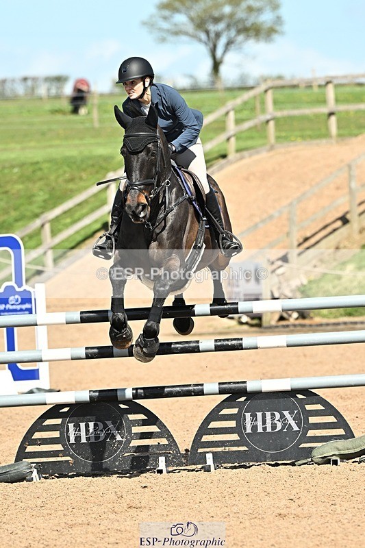 250416-151704-01669 - Cls 6 Foxhunter and 1.20m