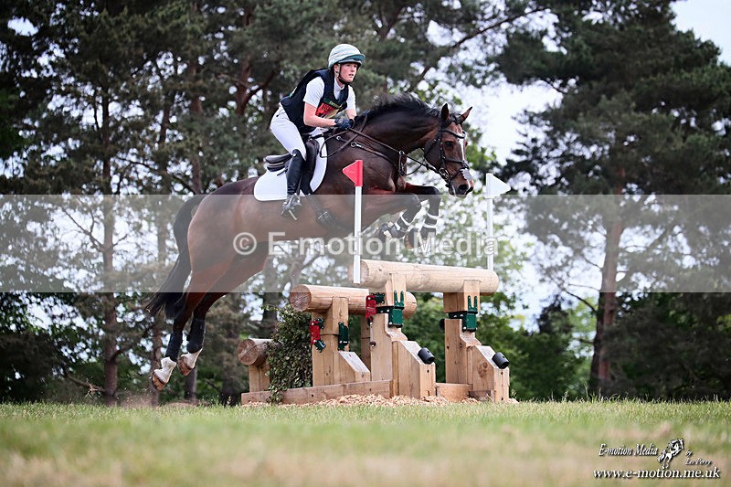 BEXC 230526 34a - Equestrian