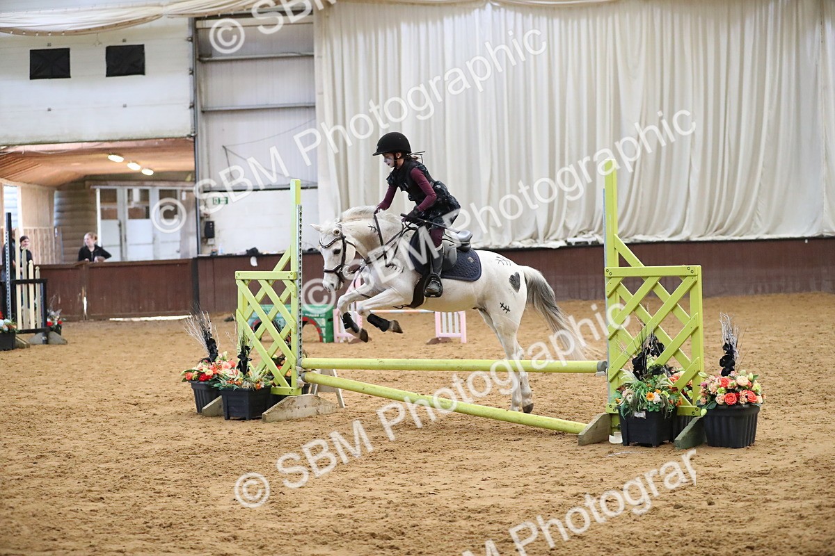 SBM_001950 - Class 3 - Horse & Hound