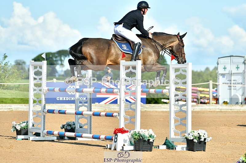 230720A-090757-01587 - Cls 1, 2 Star Small 1.30m