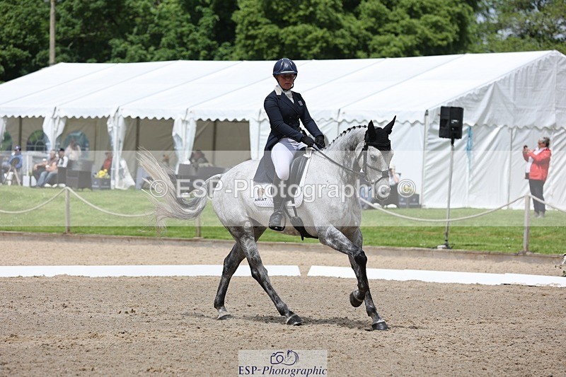 240523-121944-03776 - 226-CLONSHIRE_ON_TREND-Heidi_Coy