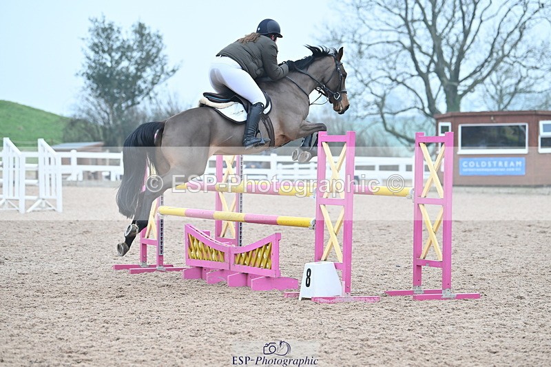 240113A-125528-02077 - Cls 12 Newcomers and 1.10m Open