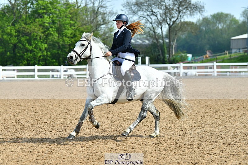 230514A-101529-02205 - Cls 22 Pony Discovery & 90cm Open