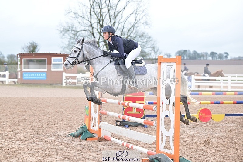 251116-115337-01282 - Cls 6 Pony Newcomers and 1m Open