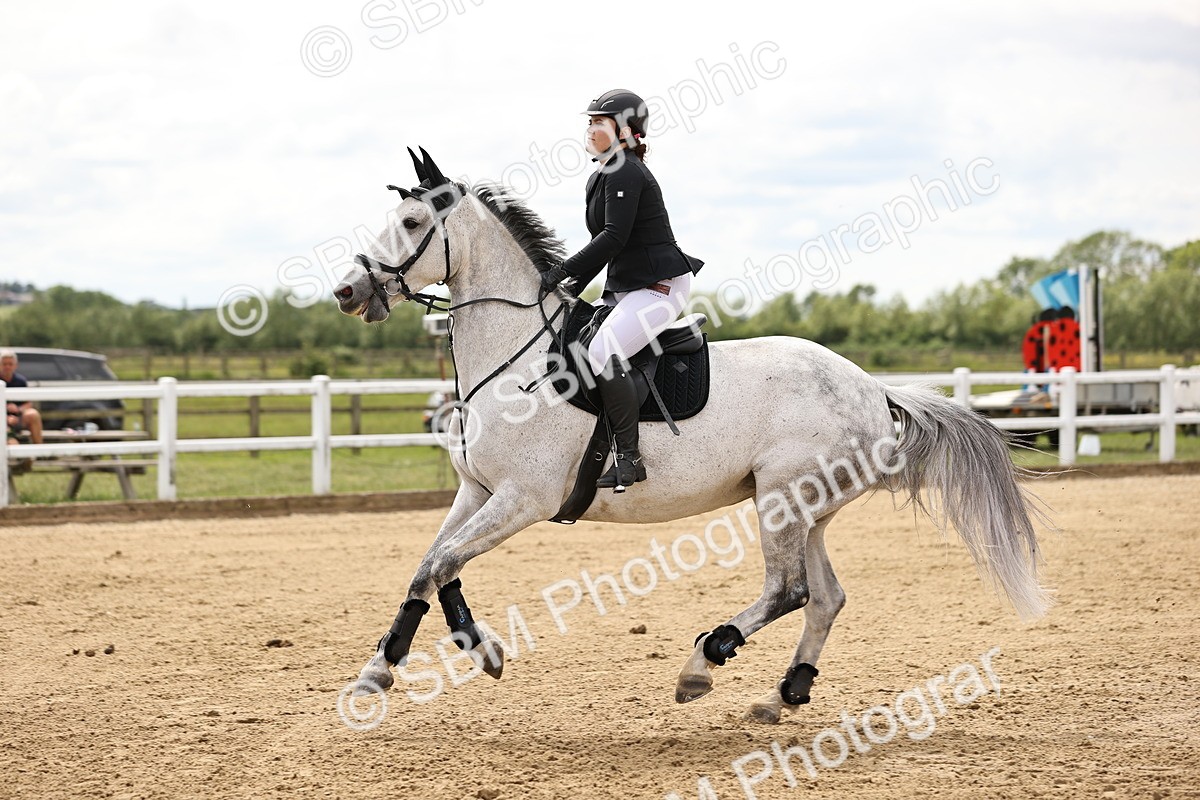 SBM_003263 - Class 11 - Senior Newcomers - 1.10m